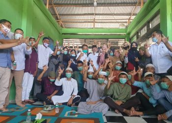 Indra Catri Berbagi Semangat dengan Penghuni Panti Azhara Jannah Padang
