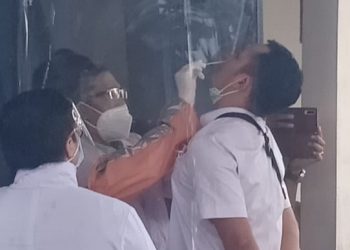 Diswab Langsung Doktor Andani, Tetap Juga Berair Mata