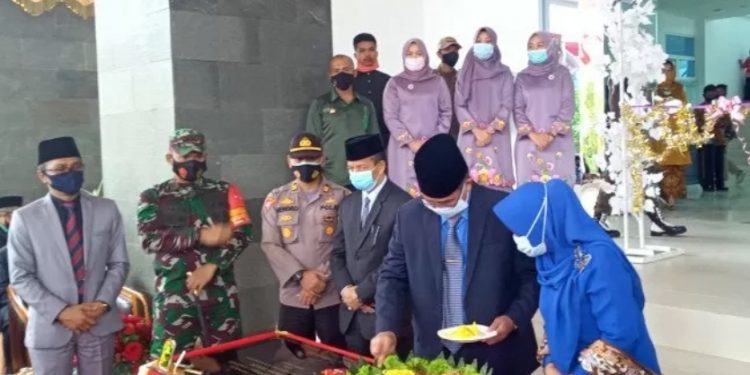 Pemkab Solok Resmikan Gedung Bupati Baru
