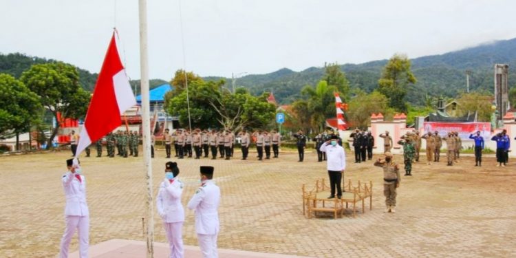 Peringati Hari Pahlawan Nasional, Bupati Solok Jadi Pembina Upacara