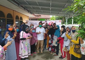 Indra Catri Berbalas Pantun