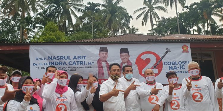 Warga Palak Aneh Pariaman Akui ‘Lakek Tangan’ Nasrul Abit-Indra Catri
