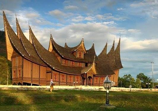 Paket Sumatera Barat Berliburan di Emersia Batusangkar