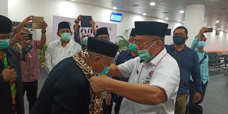Sekda Sumbar Alwis Sambut Khafilah MTQ di BIM Sesuai Protokol Kesehatan