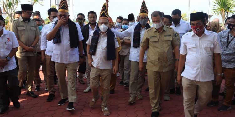 Sandiaga Uno dan Sufmi Dasco Tiba di Padang Kampanyekan Nasrul Abit-Indra Catri