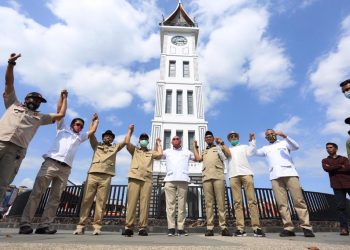 Sandiaga Uno Kampanyekan Nasrul Abit-Indra Catri di Bukittinggi
