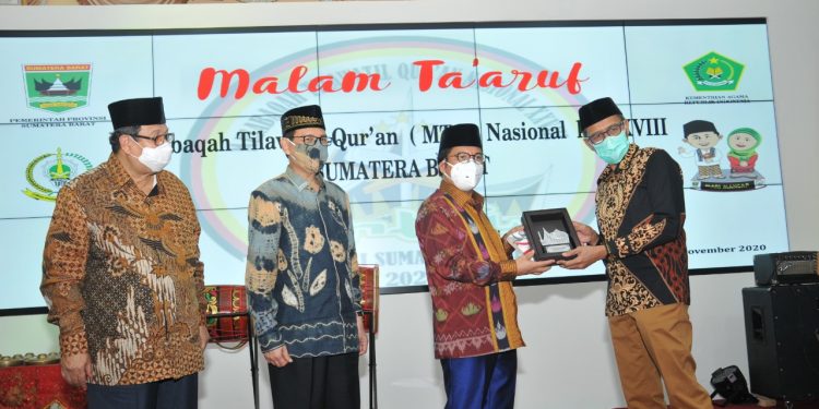 Malam Taaruf MTQ Nasional, Gubernur Sumbar Ingatkan Perda AKB
