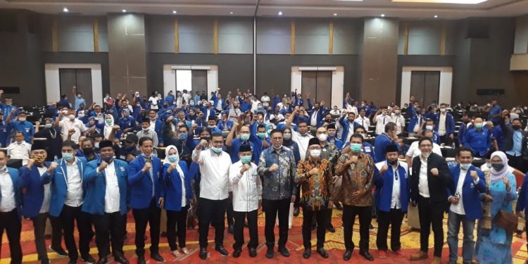 Ketum PAN Zulkifli: Semua Kader Harus Kerja Keras Menangkan Pilkada