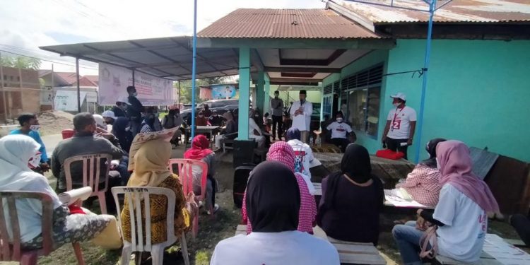 Dapat BLT dan BPJS, Warga Padang Mengadu ke Nasrul Abit
