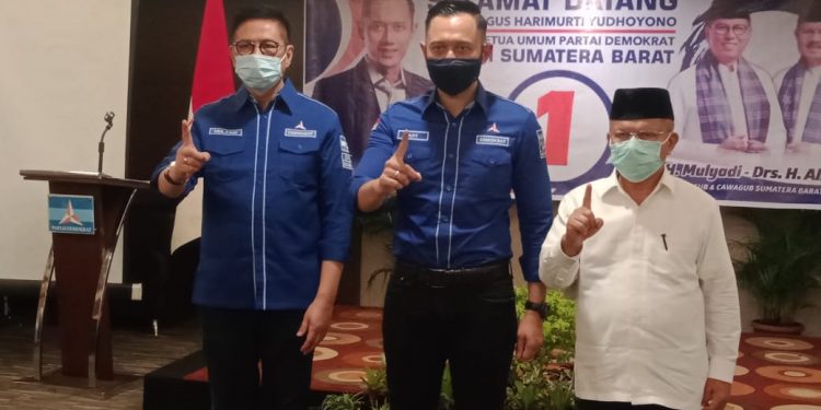 AHY Memohon Pemilih Sumbar Pilih Mulyadi!