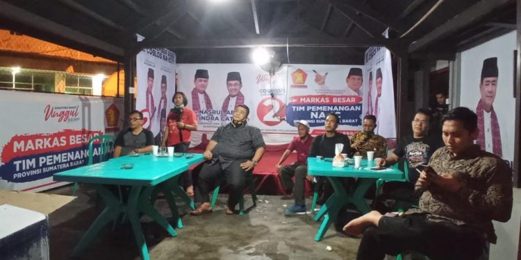 Dukung NA-IC di Debat Pilkada, Warga Padang Nonton Bareng di Mabes