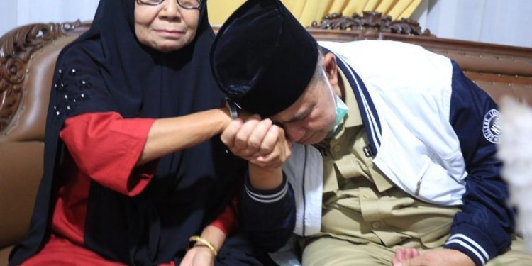Pilih Nasrul Abit, Bundo Kanduang Pessel Tak Terpengaruh Calon Lain