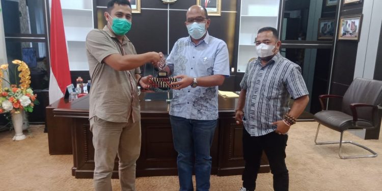 Dinilai Terbuka Segala Hal, Ketua DPRD Sumbar Terima AMP