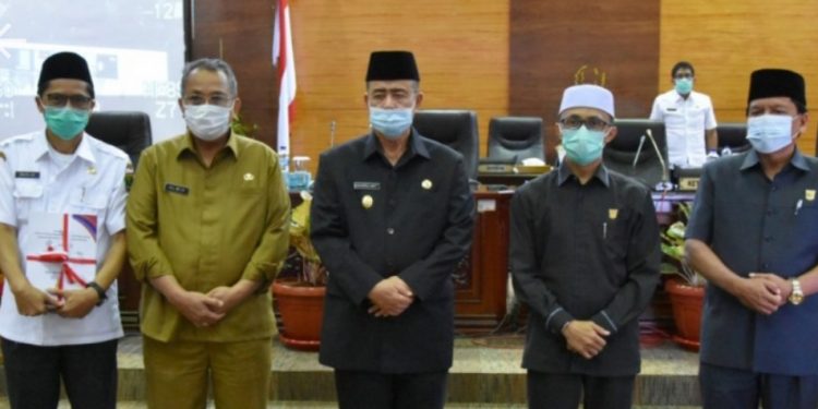 DPRD Sumbar Paripurna Penyampaian Nota Penjelasan 4 Ranperda