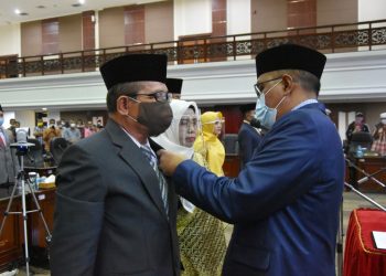 Paripurna PAW DPRD Sumbar, 7 Orang Diresmikan dan 2 Orang Proses Kemendagri