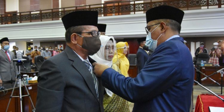 Paripurna PAW DPRD Sumbar, 7 Orang Diresmikan dan 2 Orang Proses Kemendagri