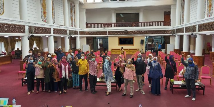 NGO Inisiator Lahirnya UU KIP dan Komisi Informasi Sumbar