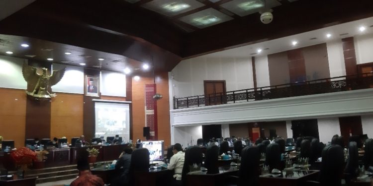 DPRD Sumbar Paripurna Tutup Sidang Ketiga 2020 dan Buka Sidang Kedua 2020/2021