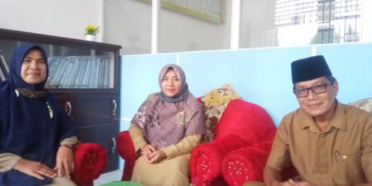 Madrasah di Solsel PBM Gunakan E-Learning