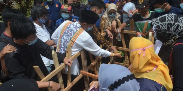 Mantan Bupati Agam: Fatimah Sosok Teladan