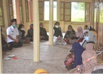 Bupati Indra Catri Melayat di Rumah Duka Fatimah