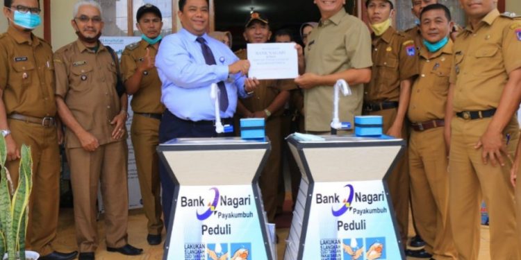 Wali Kota Payakumbuh Terima CSR Bank Nagari