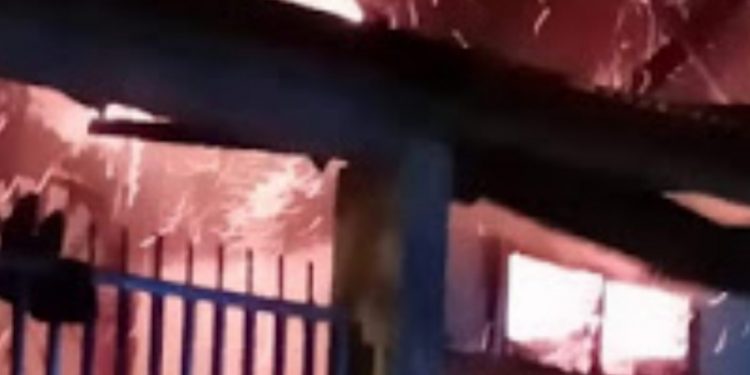 Kantor PNM Solsel Terbakar