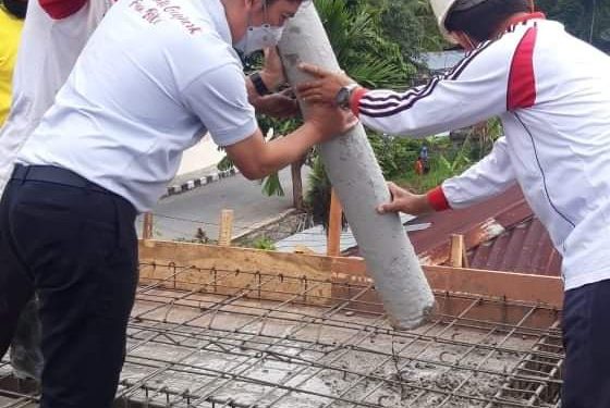 Wali Kota Sawahlunto Deri Asta Goro Bersama Warga Pembangunan Lantai 2 Masjid