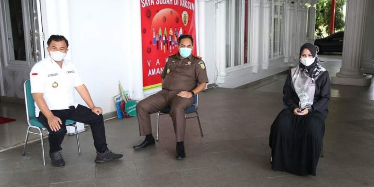 Bupati Sutan Riska Harap Masyarakat Tidak Takut Vaksinasi Covid-19