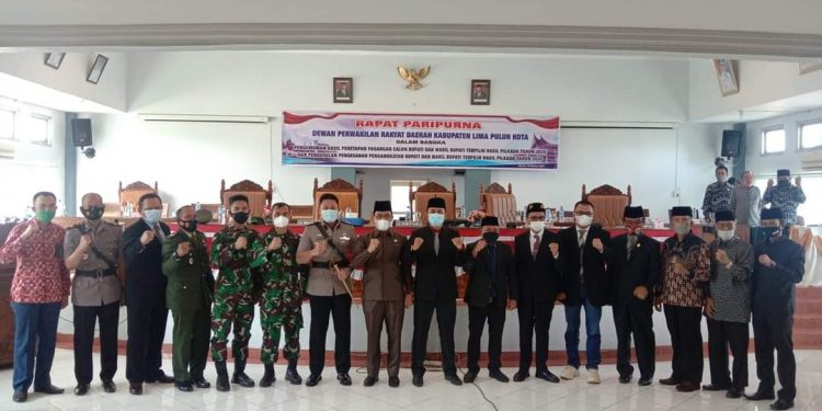 Paripurna DPRD Lima Puluh Kota Pengumuman Bupati dan Wakil Bupati Terpilih
