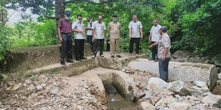 Dewas dan Direksi Perumda AM Kota Padang Tinjau Intake Gambir Alami Kekeringan Kemarau