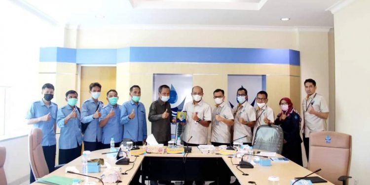 Perumda AM Kota Padang Dikunjungi Perumda AM Tirta Muaro Tebo
