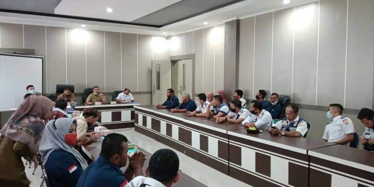 Pemko Pariaman Gunakan E-Retribusi Untuk Bayar Parkir di Kawasan Pantai