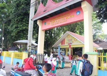 Seorang Guru Terkonfimasi Covid-19, Murid SDN 05 Nagari Pauh Lubuk Sikaping Dipulangkan Mendadak