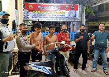 Selain Bubarkan Tawuran, Polisi Amankan Tangkai Sapu Dibentuk Jadi Klewang
