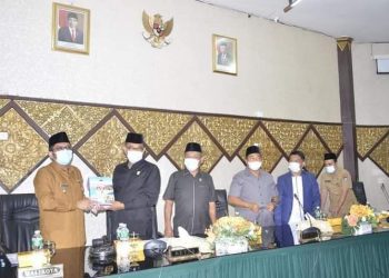 DPRD Gelar Paripurna Penyampaian Nota LKPJ Wali Kota Padang 2020