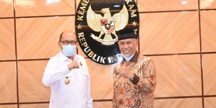 Menko Polhukam Mahfud MD Dukung Percepatan Pembangunan Monumen Bela Negara di Sumbar