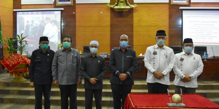 DPRD Sumbar Gelar Paripurna Penetapan Ranperda Perubahan RPJPD 2005-2025
