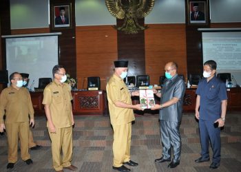 DPRD Sumbar Terima LKPJ Gubernur Tahun Anggaran 2020