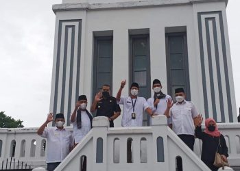 Didampingi Wagub Audy Joinaldy Kunjungi Jam Gadang,  Menparekraf Sandiaga Uno: Wisata Dunia