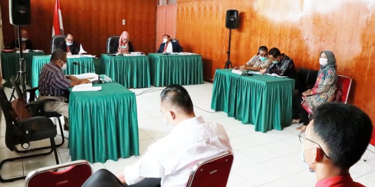 Sidang Pemeriksaan Awal Pemohon Daniel St. Makmur Kepada Termohon PPID Kantor Pertanahan Tanah Datar