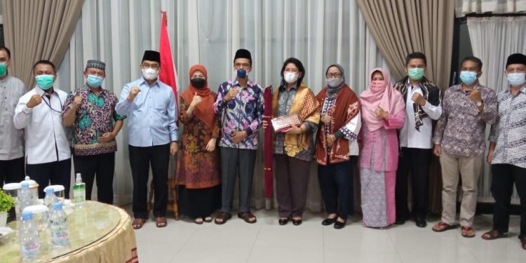 Dikunjungi BPOM RI, Bupati Lima Puluh Kota Dorong Sertifikasi Izin Produk UMKM