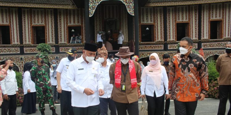 Menparkraf RI Akan Undang Investor Wisata Sumbar