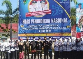 Pemkab Pesisir Selatan Luncurkan Pendidikan Gratis