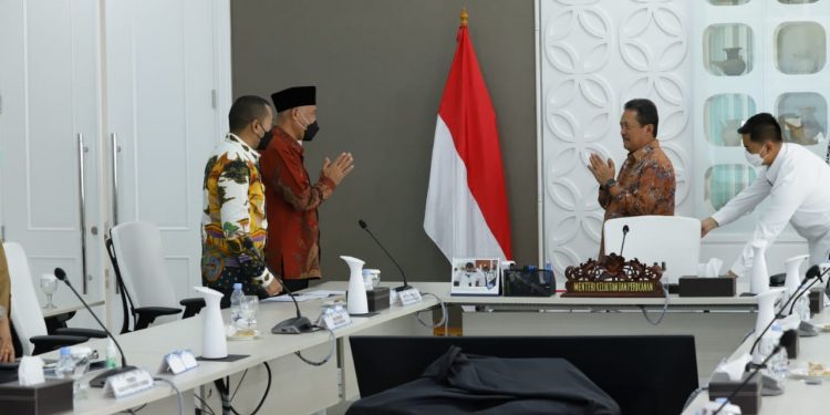 Kementerian Kelautan dan Perikanan RI Ajak Pemprov Sumbar Kembangkan Udang