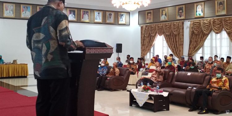 Gubernur Kukuhkan Majelis Pertimbangan Kelitbangan Provinsi Sumbar