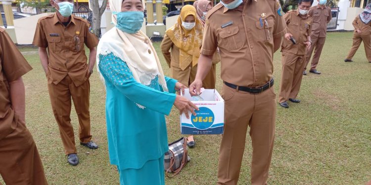 Keren, Tim PKK dan GOW Pesisir Selatan Galang Dana Untuk Palestina