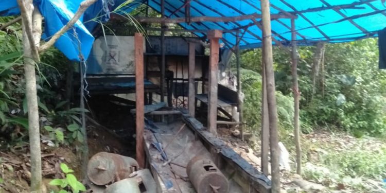 Selain 21 Penambang Liar, Aparat Amakan Sekarung Galian Batu emas di Solsel