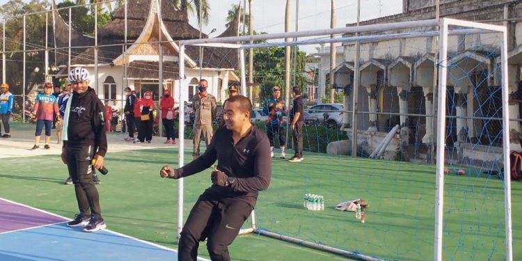 Jaga Kekompakkan, Gub dan Wagub Olahraga Bareng