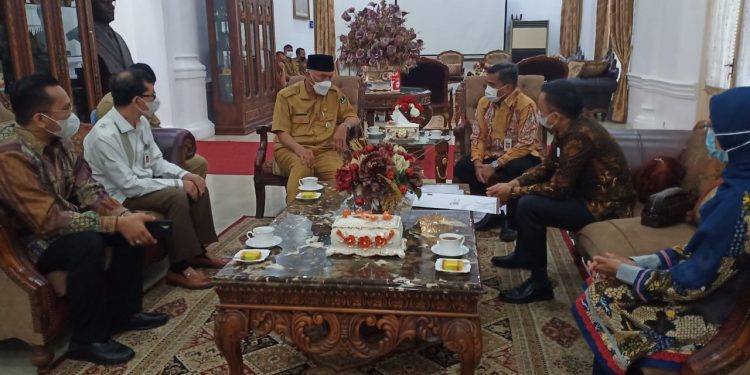 OJK Dukung Bank Nagari Syariah
